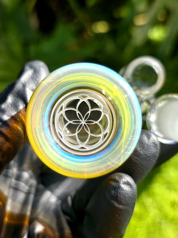 Glass NS-Yellow Accented 18mm Dry Catch